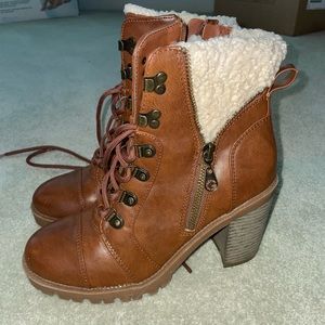 brown boots size 6